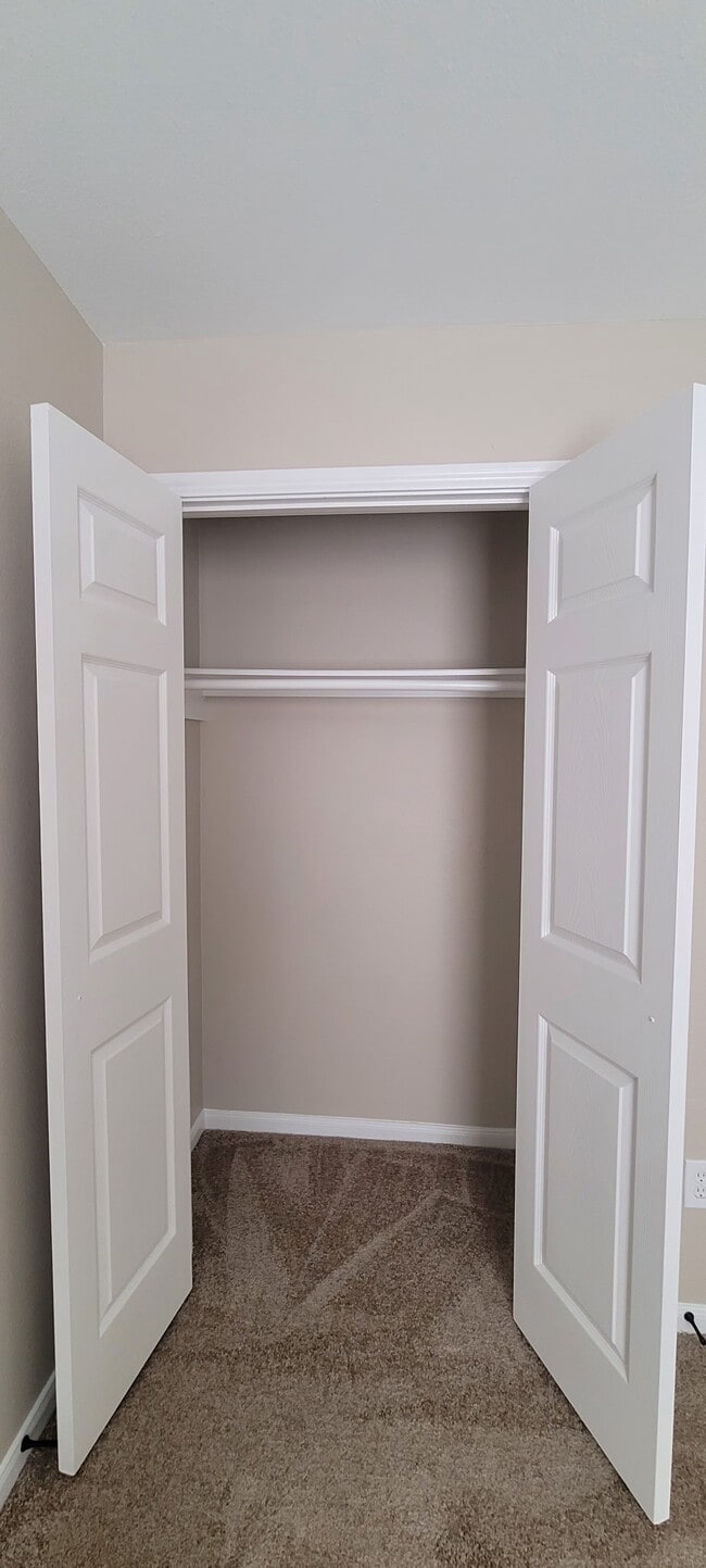 Building Photo - 8110 Woodward St