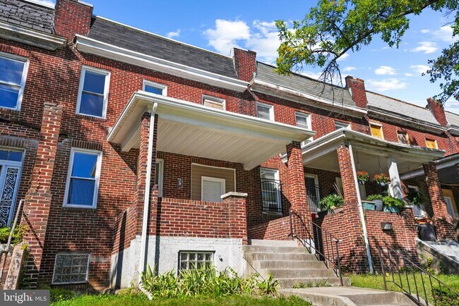 Building Photo - 112 N Hilton St