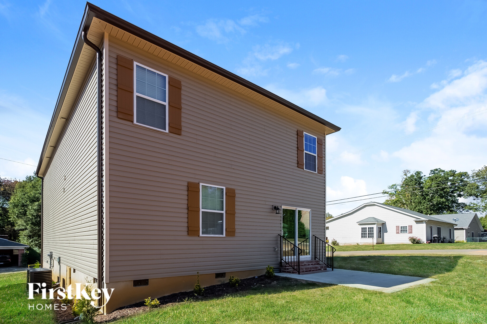 Building Photo - 1254 Pless St NW