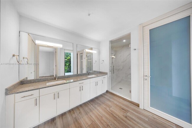 Building Photo - 3265 Bird Ave