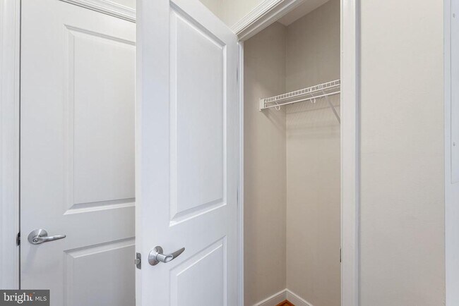 Building Photo - 155 Potomac Passage