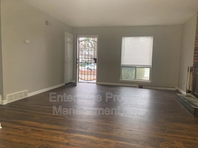 Building Photo - 4722 Queens Lace Ct