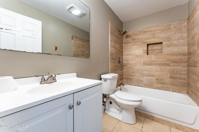 Building Photo - 1651 Clear Lake Ave