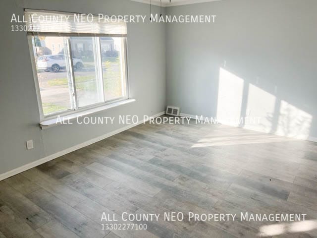 Building Photo - 27081 Farringdon Ave