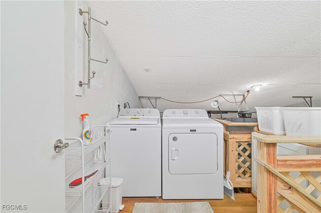 Building Photo - 17626 Island Inlet Ct
