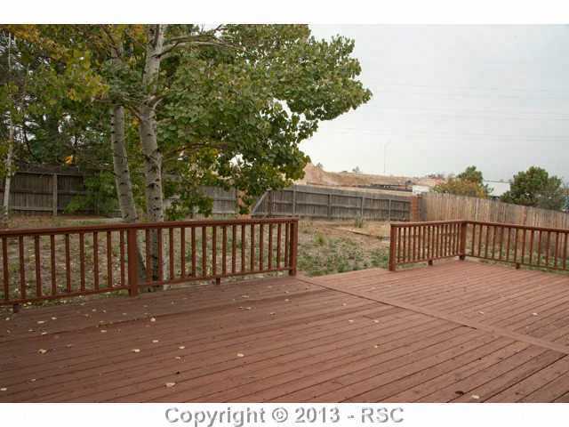 Building Photo - 7565 Hickorywood Dr