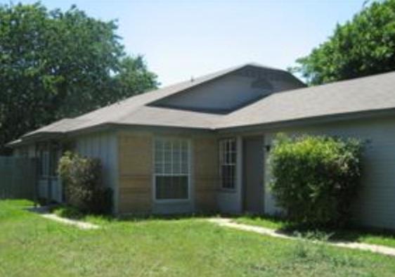 Primary Photo - 8703 Piney Point Dr