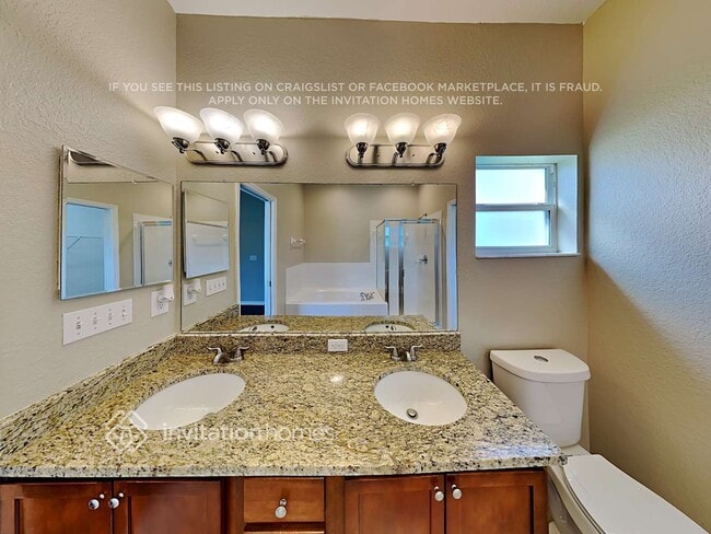 Building Photo - 2825 Oak Hammock Loop