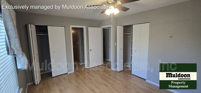 Building Photo - 220 S Caddoa Dr