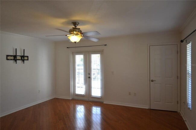 Building Photo - 718 Lyndhurst St