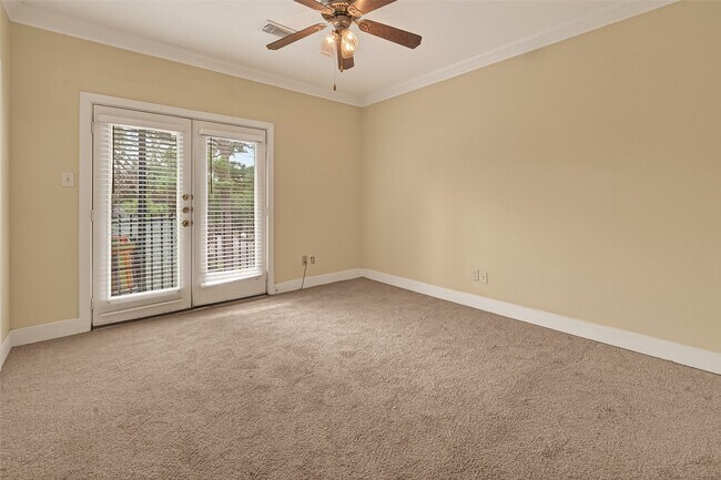 Building Photo - 1342 Rutland St