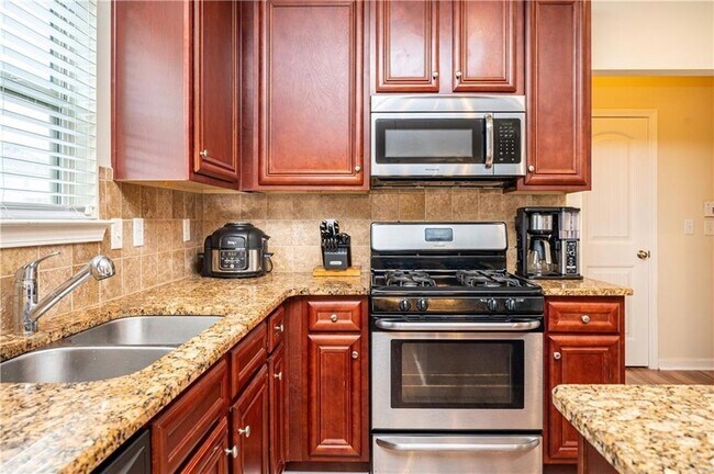 Building Photo - 7761 Sylvaner Ln
