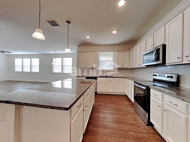 Building Photo - 105 Moultrie Crossing Ln