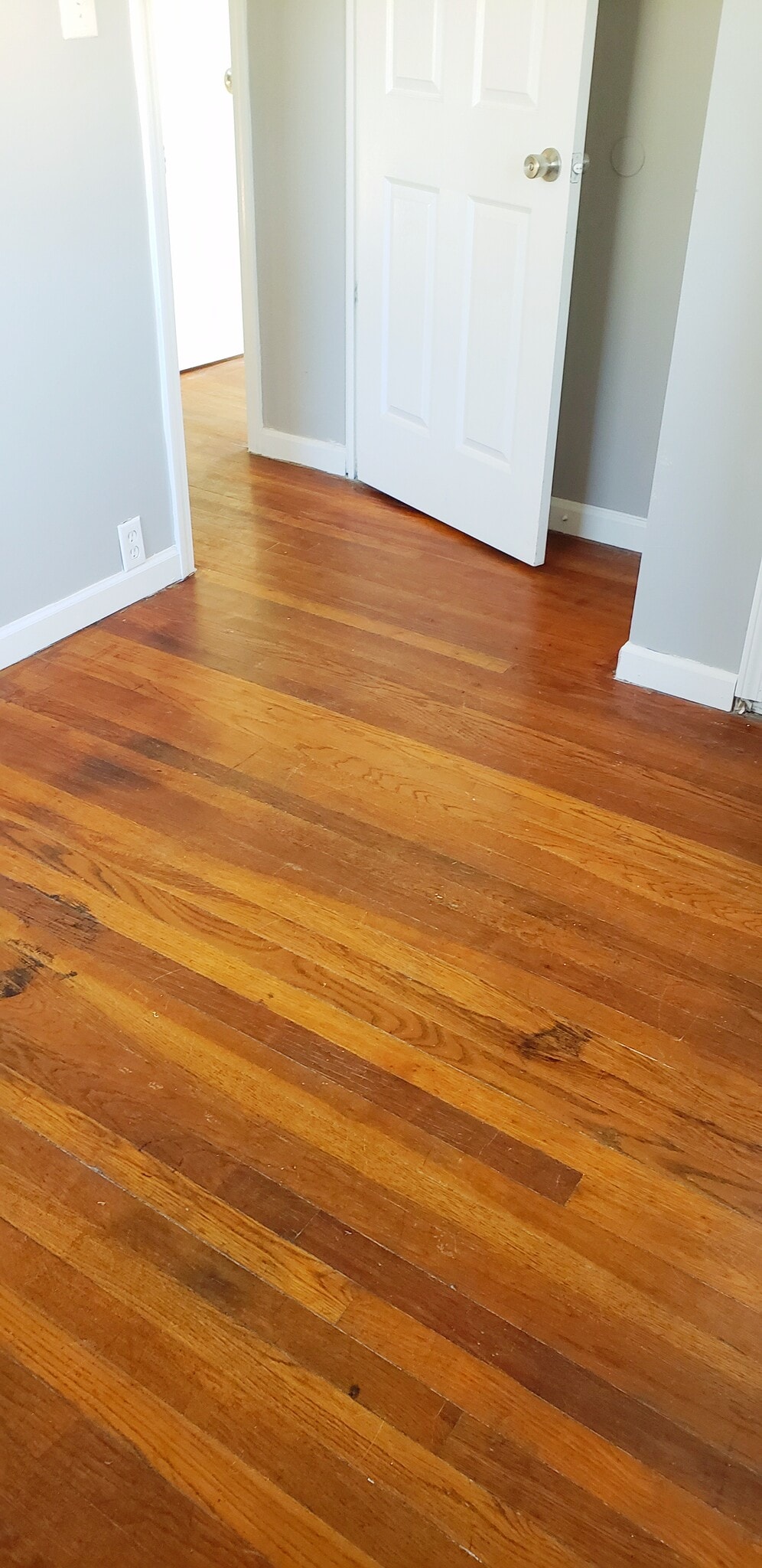 Building Photo - 4501 N Tracy Ave