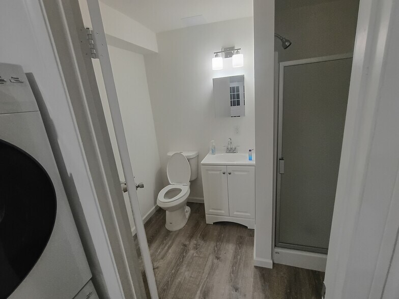 Building Photo - 2125 Magnolia St