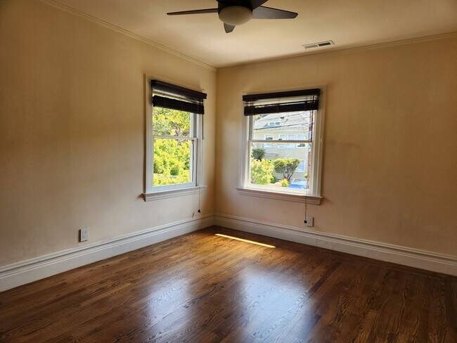 Building Photo - 1514 Walnut St