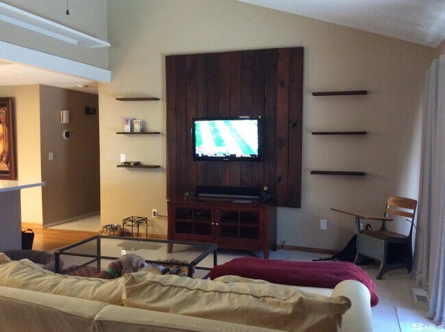Building Photo - 4815 Golden Springs Dr