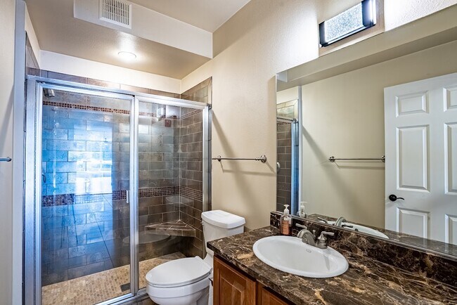Building Photo - 355 W Waterside Dr
