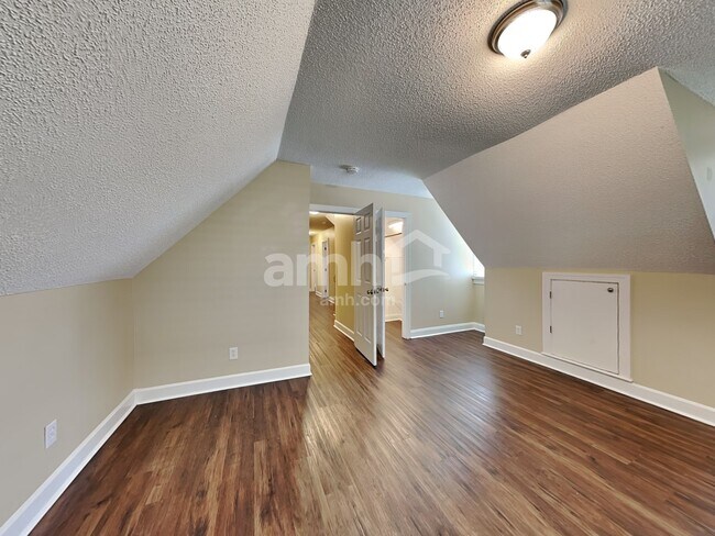 Building Photo - 4700 Forest Highland Dr