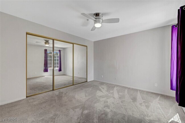 Building Photo - 2121 Blue Breeze Dr