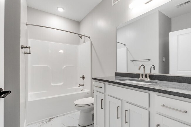 Building Photo - 1139 N 29th St