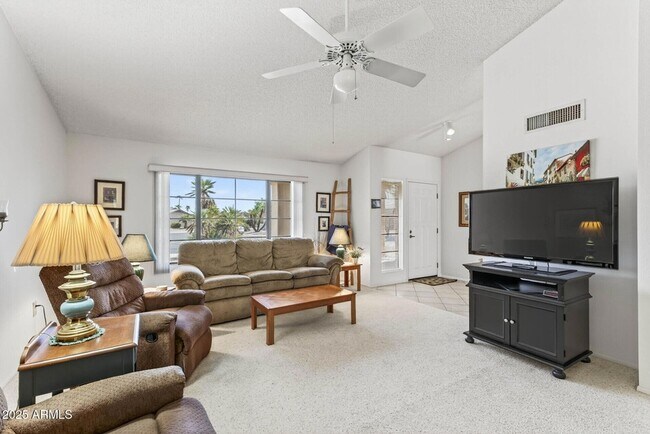 Building Photo - 13511 W Gemstone Dr