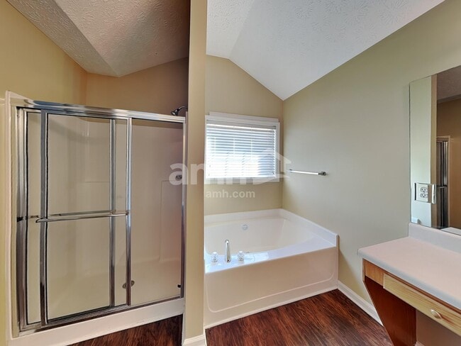 Building Photo - 7071 Hillcrest Chase Ln