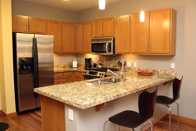 Building Photo - 2335 NW Raleigh St