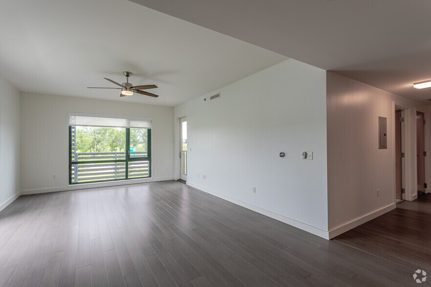 Farmers Park 2144 E Republic Rd Springfield MO 65804 Apartment Finder