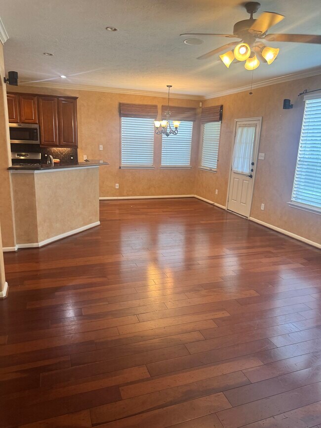 Building Photo - 11303 English Rose Trail