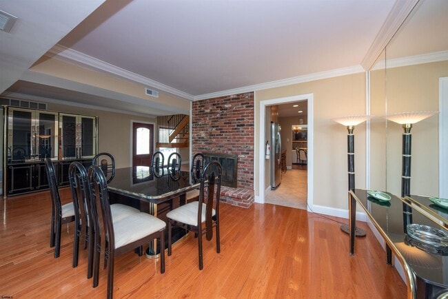 Building Photo - 3201 Bayland Dr