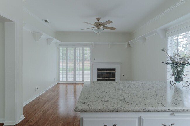 Building Photo - 3 Bedroom 2.5 Bathroom | Spacious Corner Lot Home | Ventura Brock Hills| Ventura