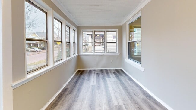 Building Photo - Jefferson Area - 3 Bedroom Single Family Home (between Lorain and Triskett)