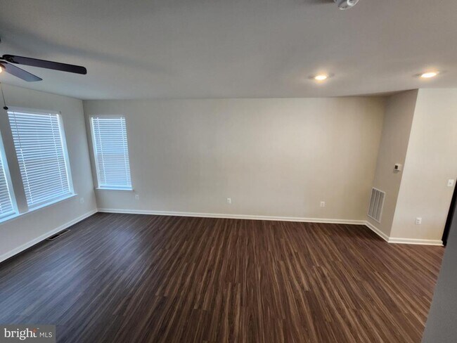 Building Photo - 152 Telluride Wy