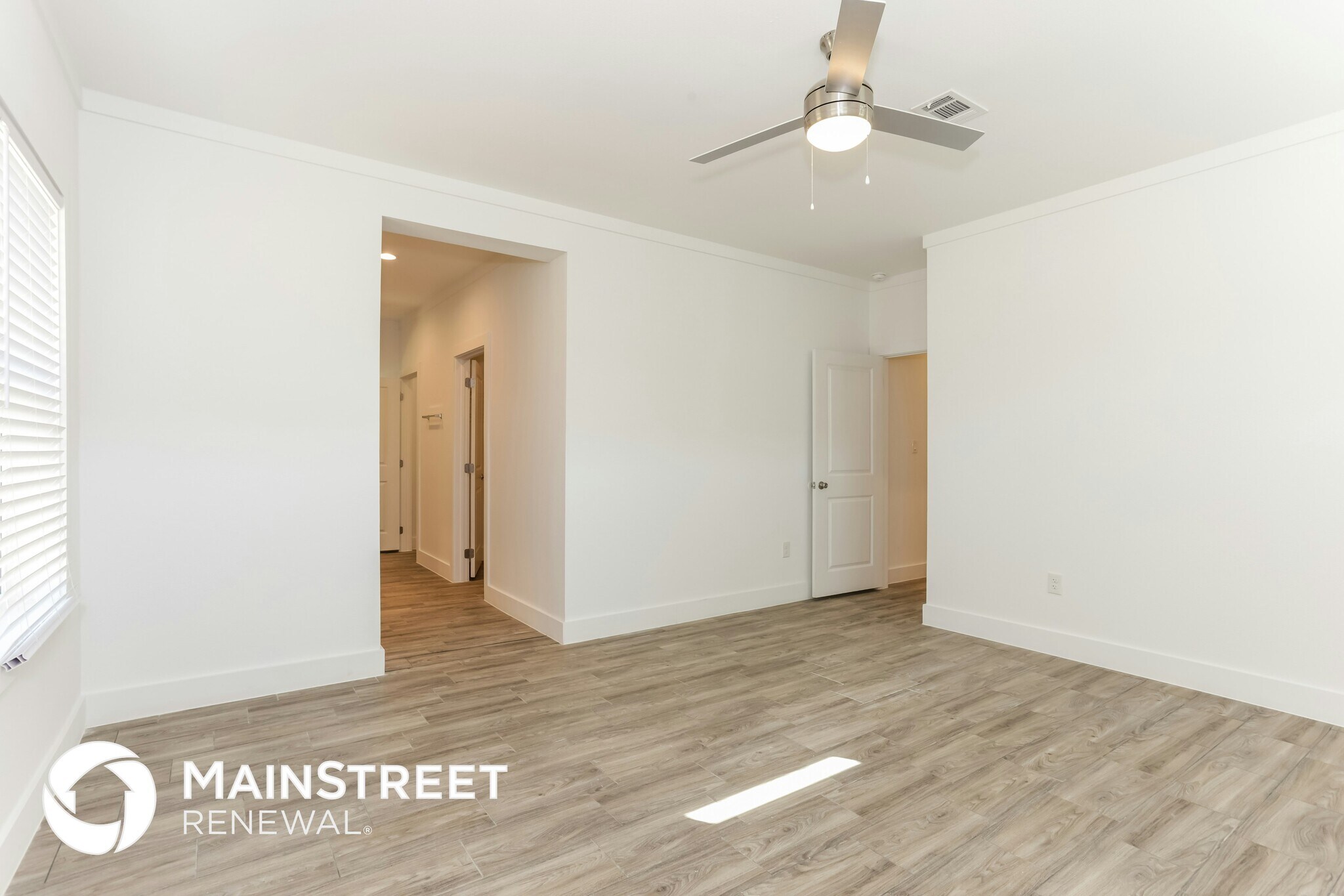 Building Photo - 2112 Belzise Terrace