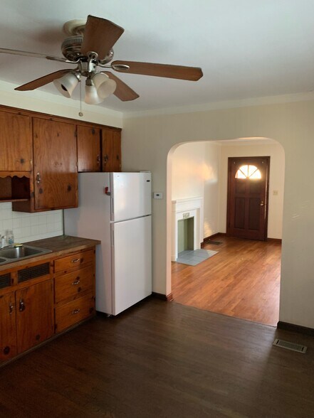 Kitchen - Living Room - 83 S Powell Ave