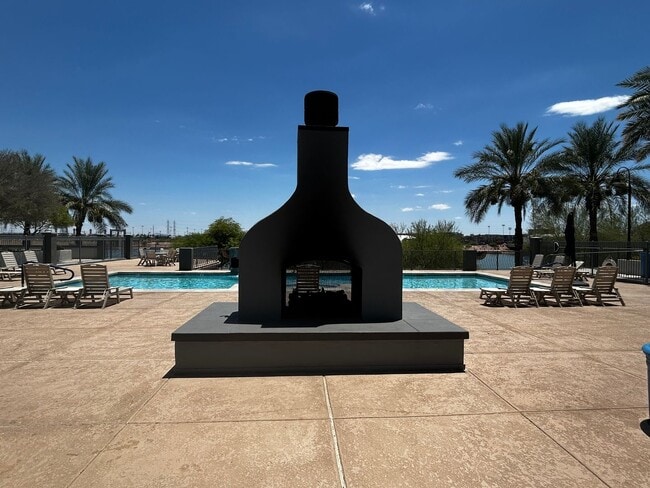 Building Photo - Tempe Rental Gated Community – Luxury Cond...