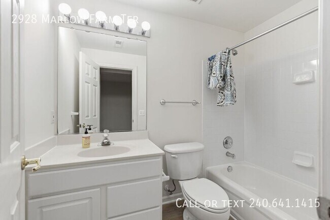 Building Photo - 2928 Marlow Farm Terrace