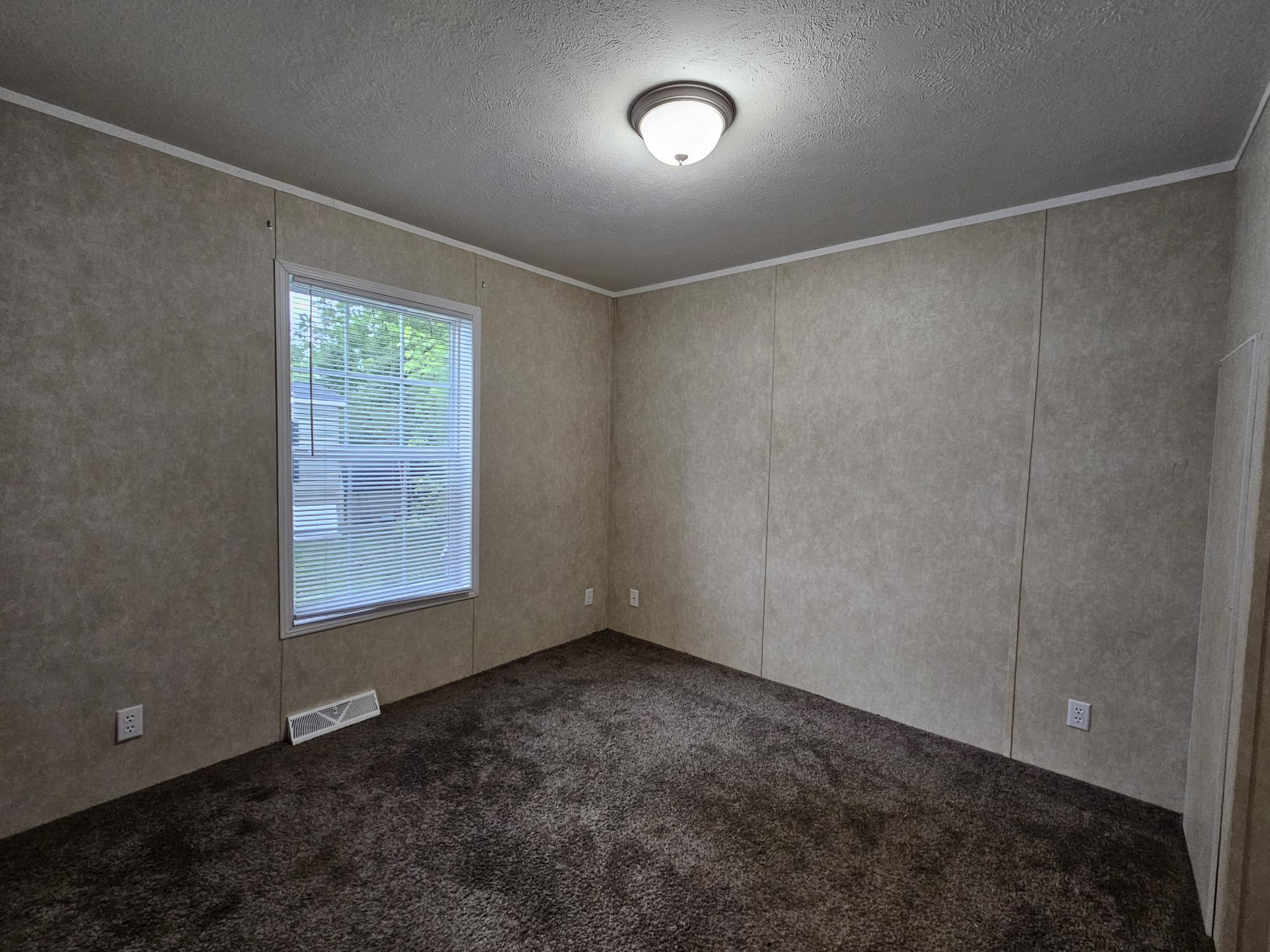 Building Photo - 57 Millstream Ct