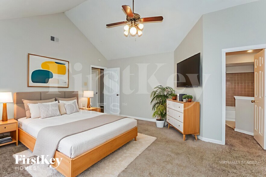 Building Photo - 6715 Valley Bend Dr