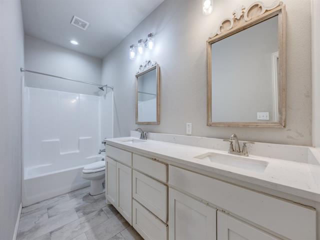 Building Photo - 3715 Brookstone Dr