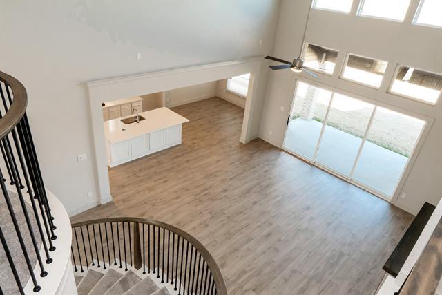 Building Photo - 3743 Milwaukee Ave