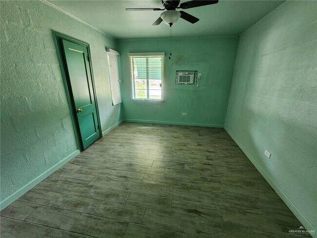 Building Photo - 2100 N 12th St