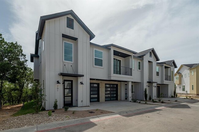 Building Photo - 12001 Vista Parke Dr