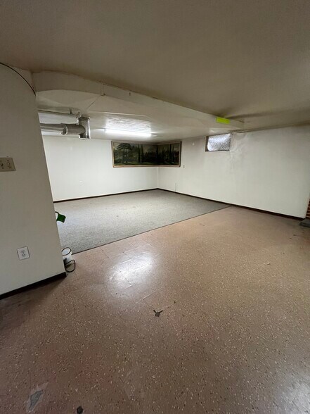 Building Photo - 640 E 300 N