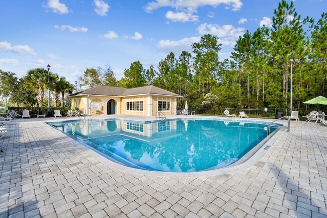 Building Photo - 2481 Golden Lake Loop