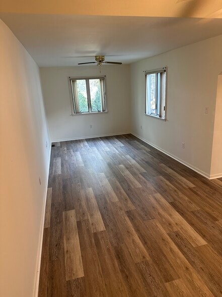 Building Photo - 150 S 3rd St