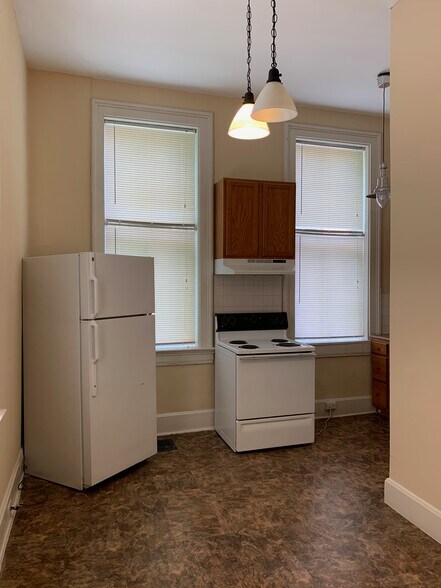 Building Photo - 2435 Ohio Ave