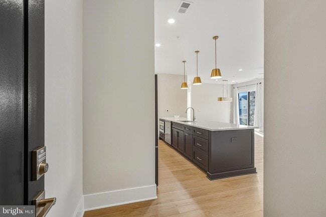 Building Photo - 23651 Havelock Walk Ter