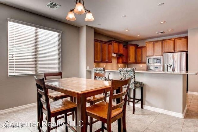 Building Photo - 4 br, 3 bath House - 2506 E. Tonto Dr.